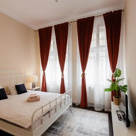 #artistic Flat 2br Historical Center Lägenhet