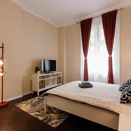 #artistic Flat 2br Historical Center Lägenhet