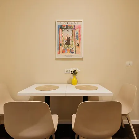 #artistic Flat 2br Historical Center