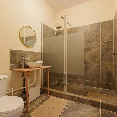#artistic Flat 2br Historical Center